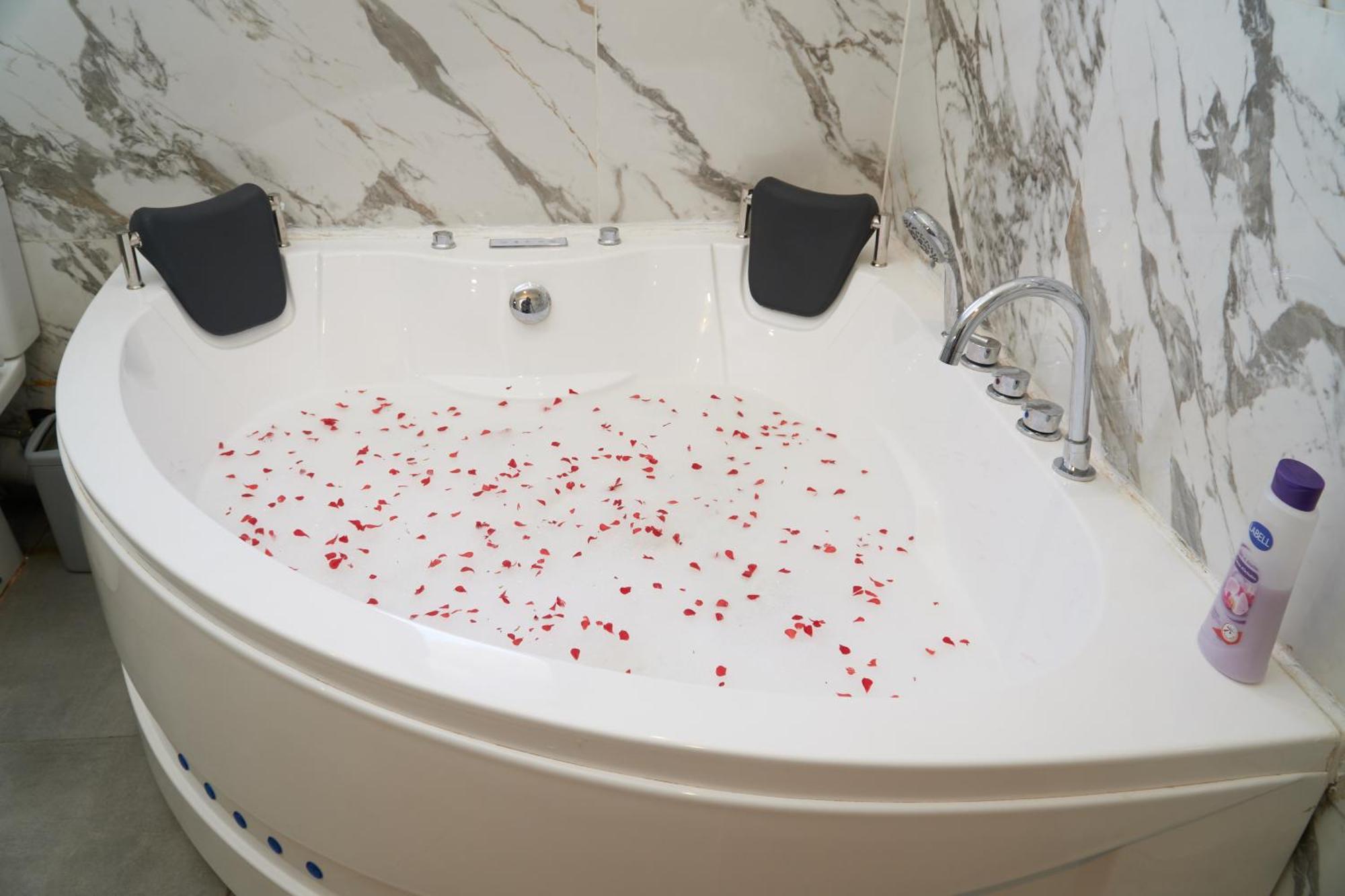 Ampifitia Guest House أنتاناناريفو المظهر الخارجي الصورة